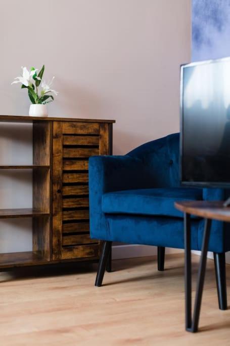 Apartment Joy City Piatra Craiului 8 *