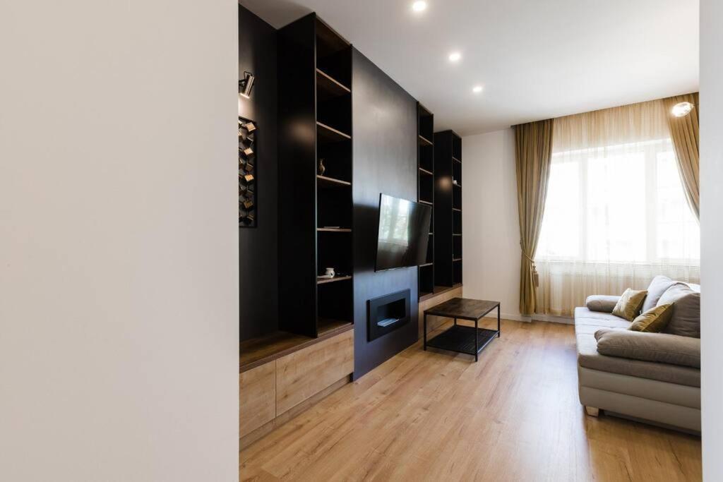 Joy City Piatra Craiului 8 Apartment